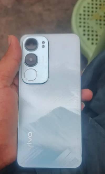 vivo y19s brand new mobile great look 10/9.8