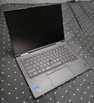 Lenovo ThinkPad X1 Yoga Gen 7  (Touch and 360°)