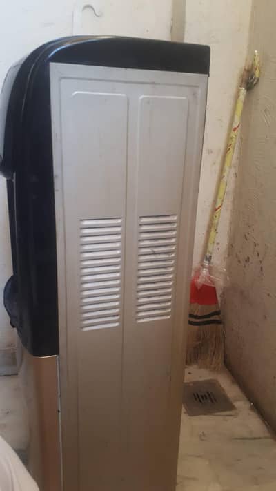 water dispenser