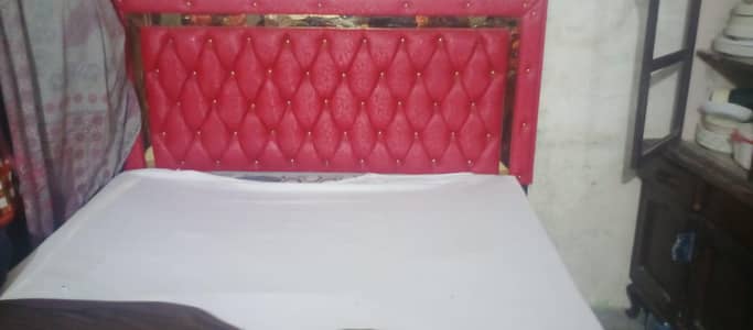 10/10 condition bed