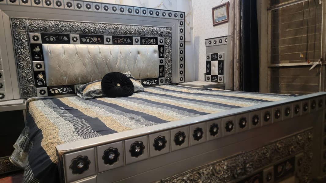 King Bed 4