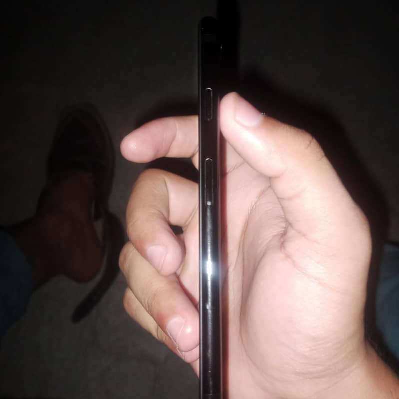 Apple iPhone 7 3