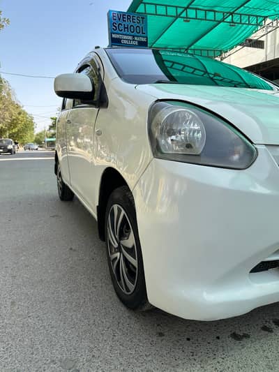 Daihatsu Mira 2013