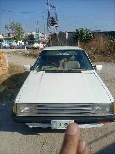 Nissan Sunny 1983