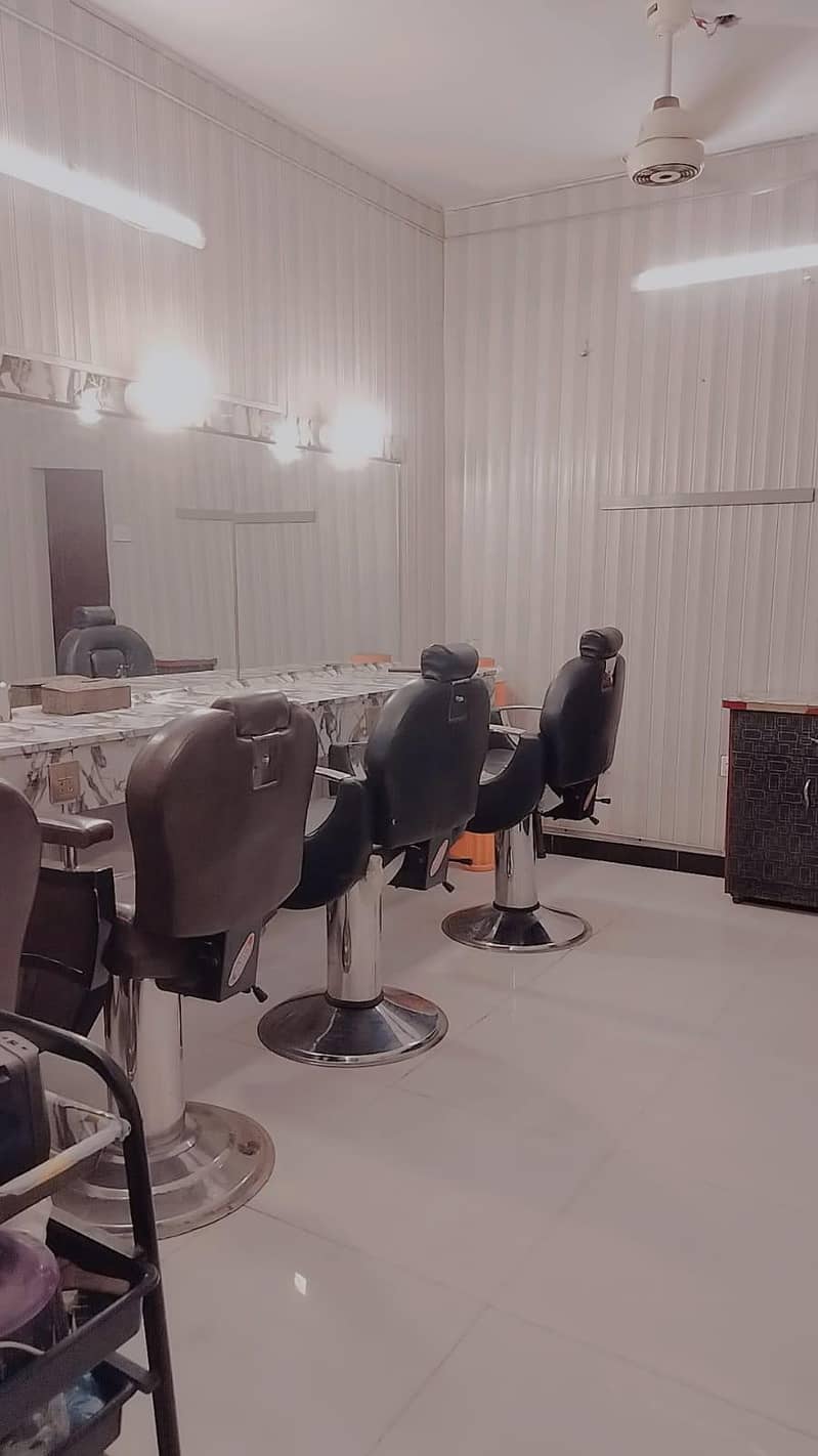 saloon setup 5