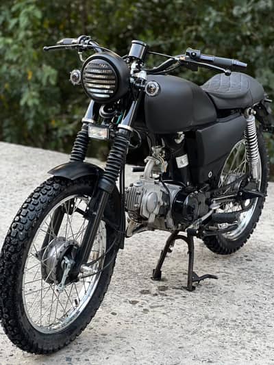 Vintage Style Cafe Racer - Safari 70cc Custom