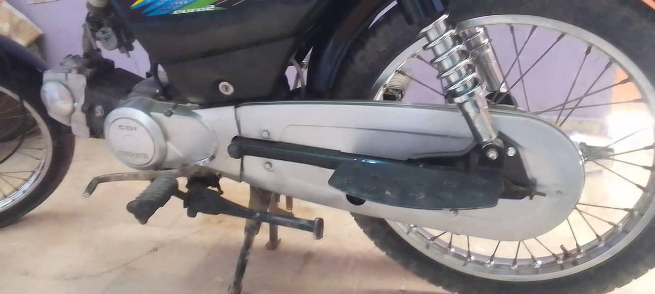 unique CD 70 2017 model 2