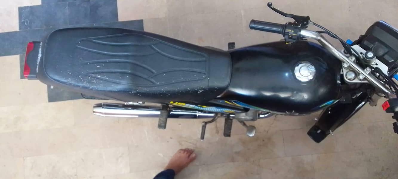 unique CD 70 2017 model 6