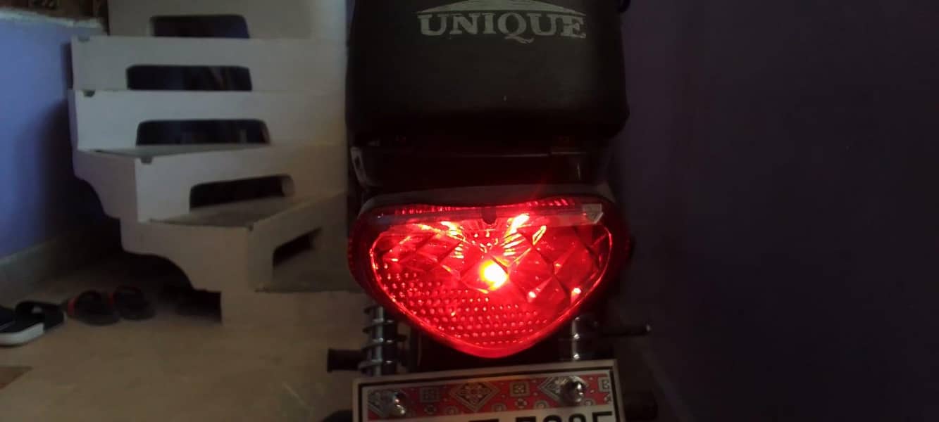 unique CD 70 2017 model 8