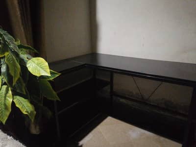Recommend Gaming/office table | L shape table with 2 shelfs