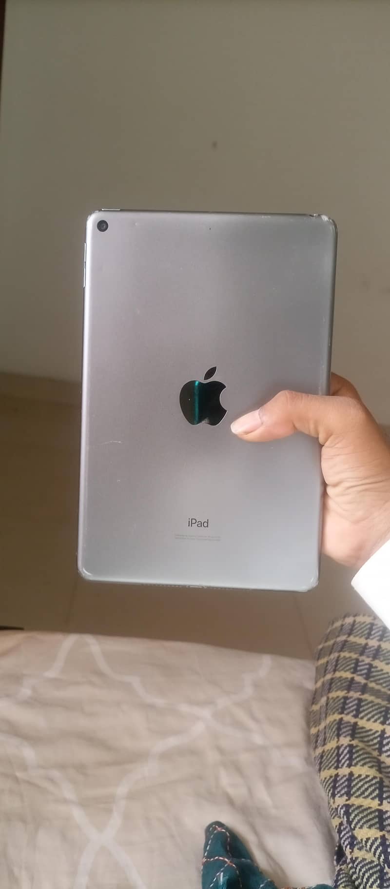 ipad mini5 64 memory Read description 0