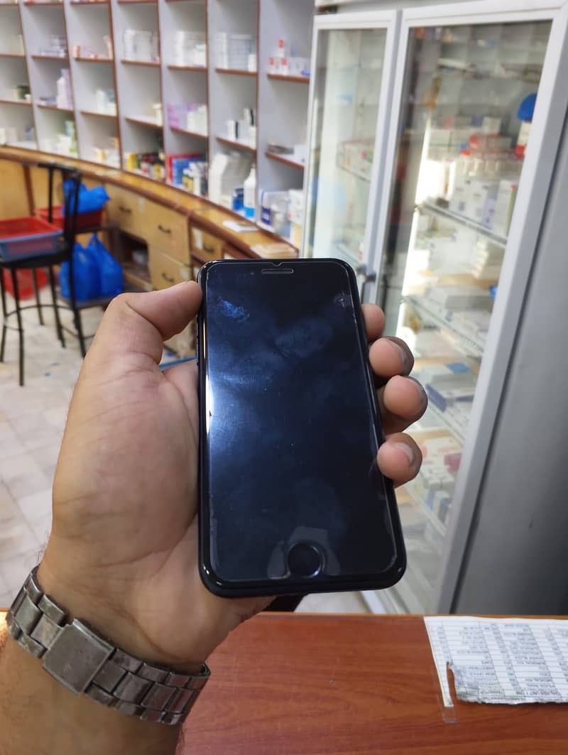 Apple iPhone SE 3