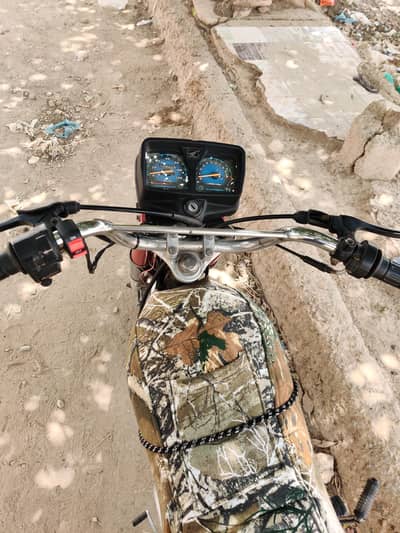 Honda 125  . Multan number model 12