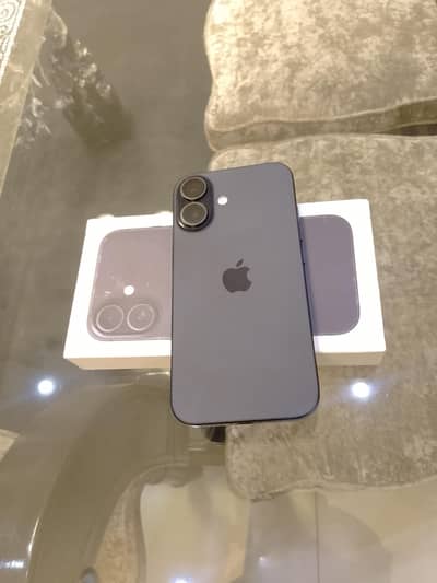 Apple iPhone 16