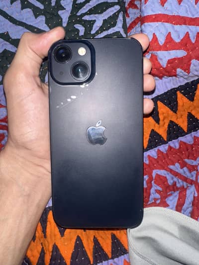 Apple iPhone 13