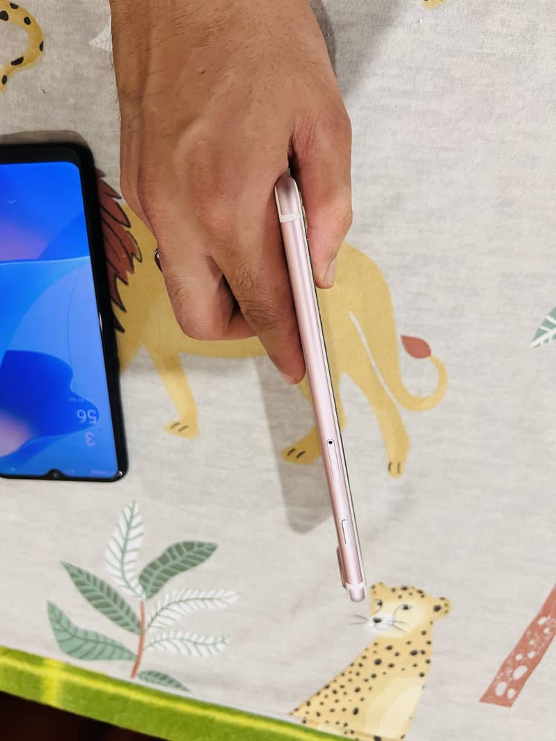 Apple iPhone 7 Plus pta approved 4