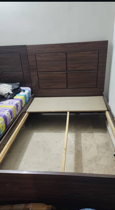 Singel bed costomized with 2 door cubed