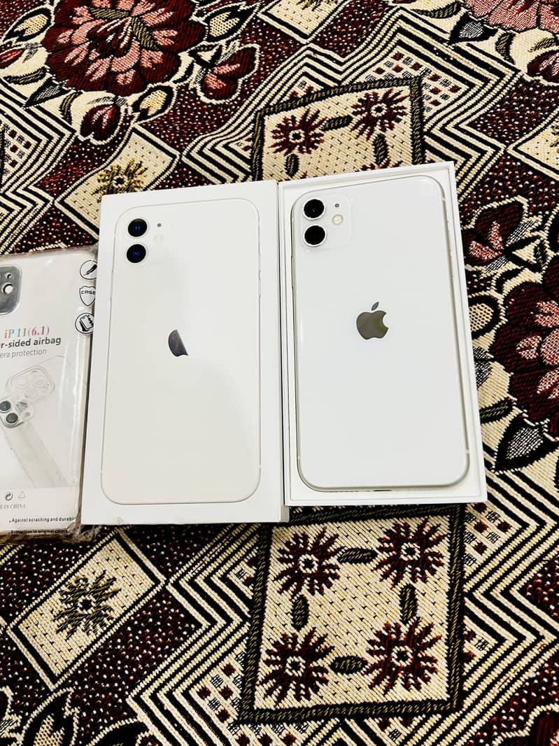 Apple iPhone 11 0
