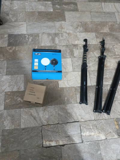 new lights and tripod for sell
