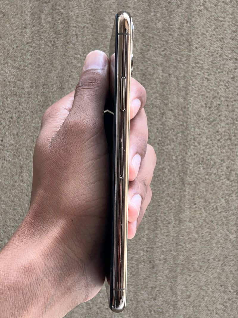 IPHONE 11PRO MAX 1