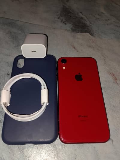 Apple iPhone XR factory unlocked 128 gb battery health 81