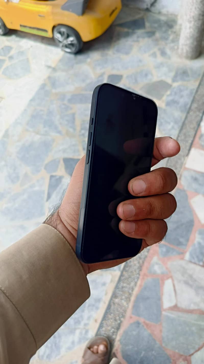 Apple iPhone 14 2