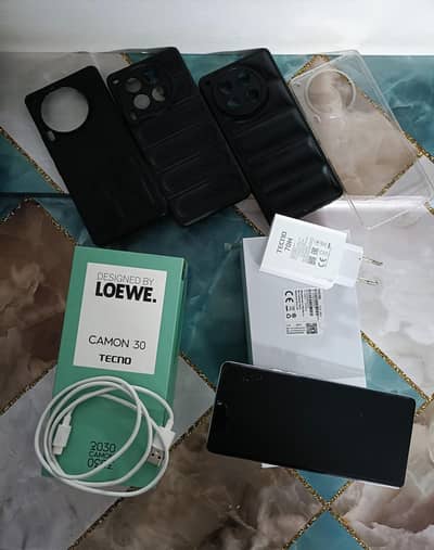 Tecno CAMON 30