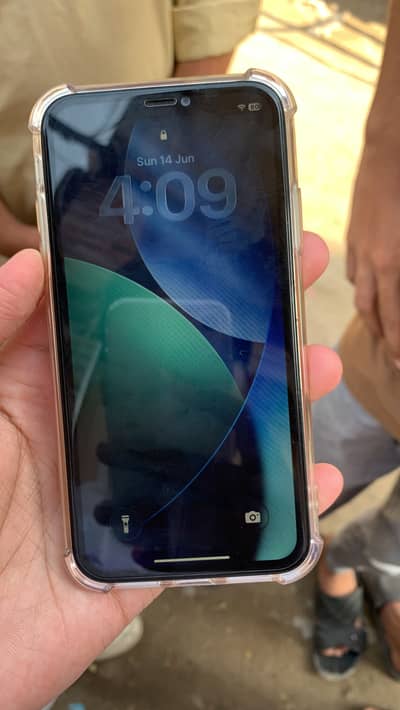 Apple iPhone 11 all ok e sim non active