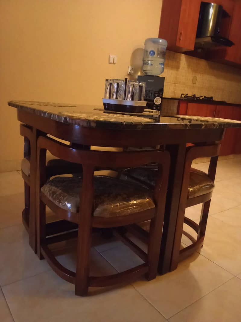 Dining Table Compact 0