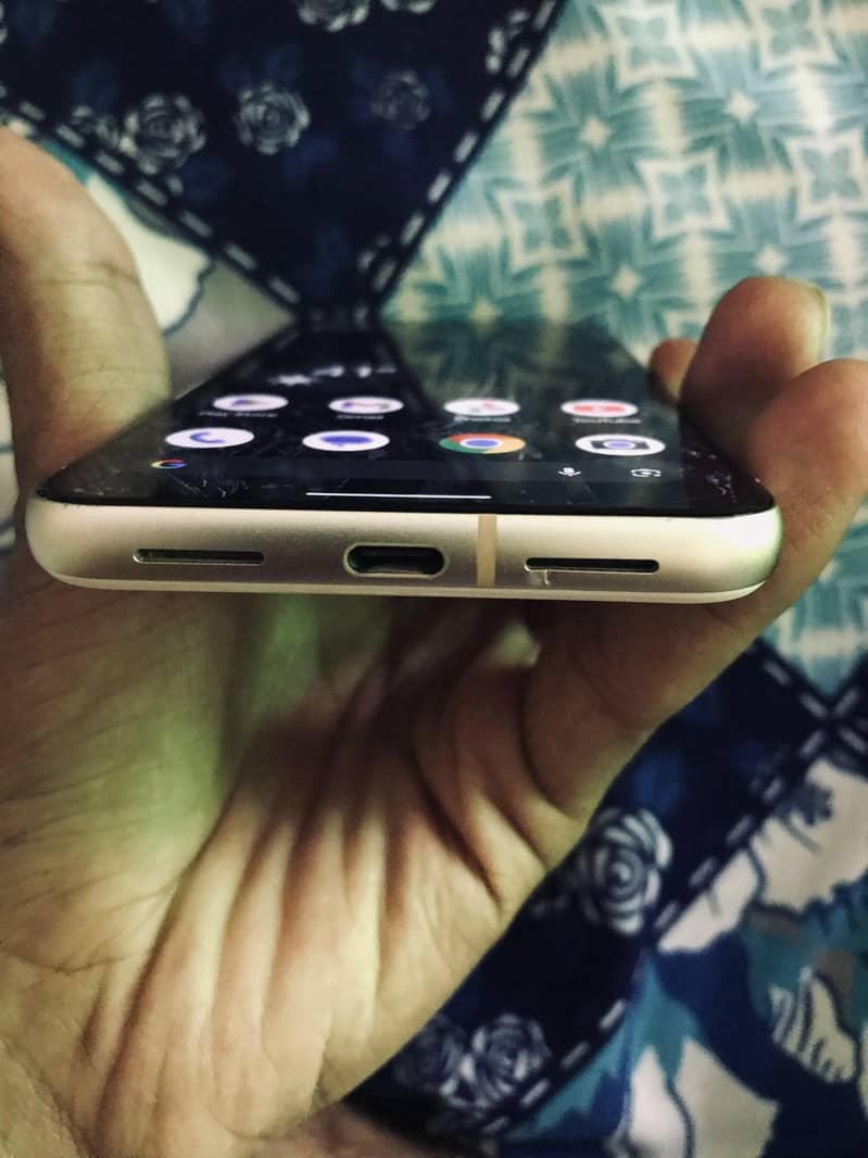 Google Pixel 8 1