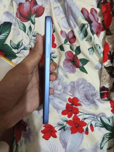 Realme c85