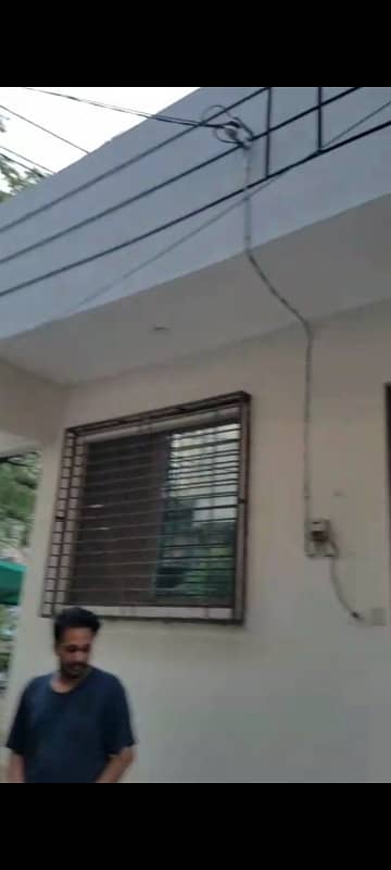North karachi vip sector 11A 240 Gaz singal west oppin behtreen house