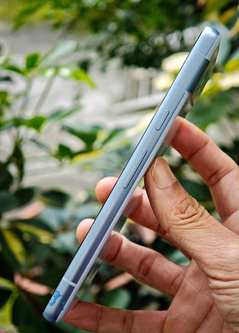Google Pixel 7a 4