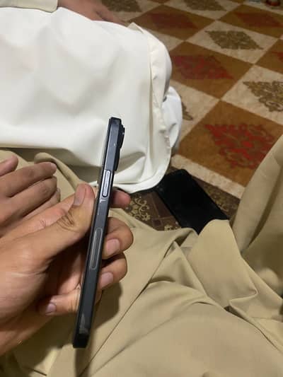 Apple iPhone 15
