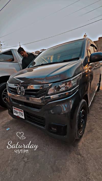 Honda N WGN 2016/17 | Full Option | Non accidental | Karachi Register