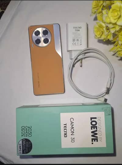 Tecno CAMON 30