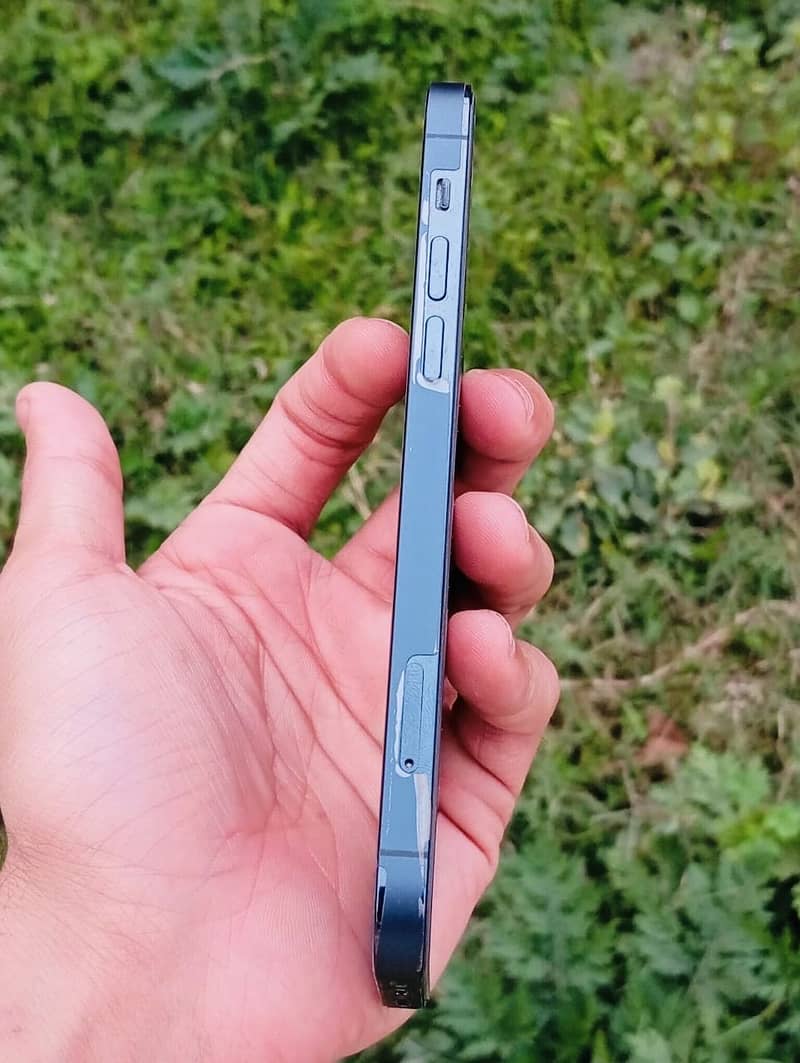Iphone 12 pro 3