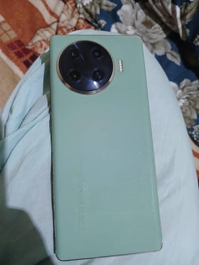Tecno Spark 20 Pro Plus