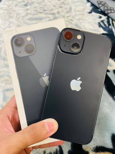 Apple iPhone 13