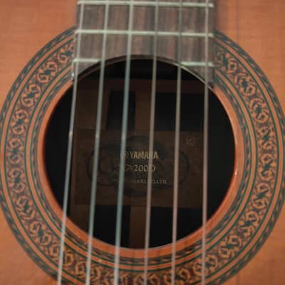 VINTAGE YAMAHA G-200D CLASSIC GUITAR FOR SALE (USED)