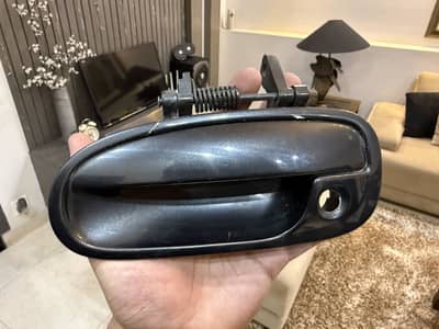 Civic 2000 left side door handle