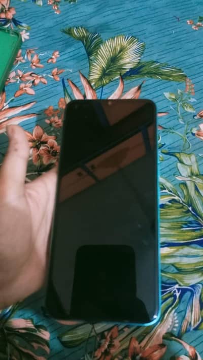This mobile is use in one hand  all good comdition and box is ava