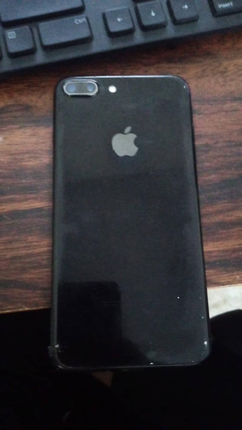 Apple iPhone 7 Plus 1