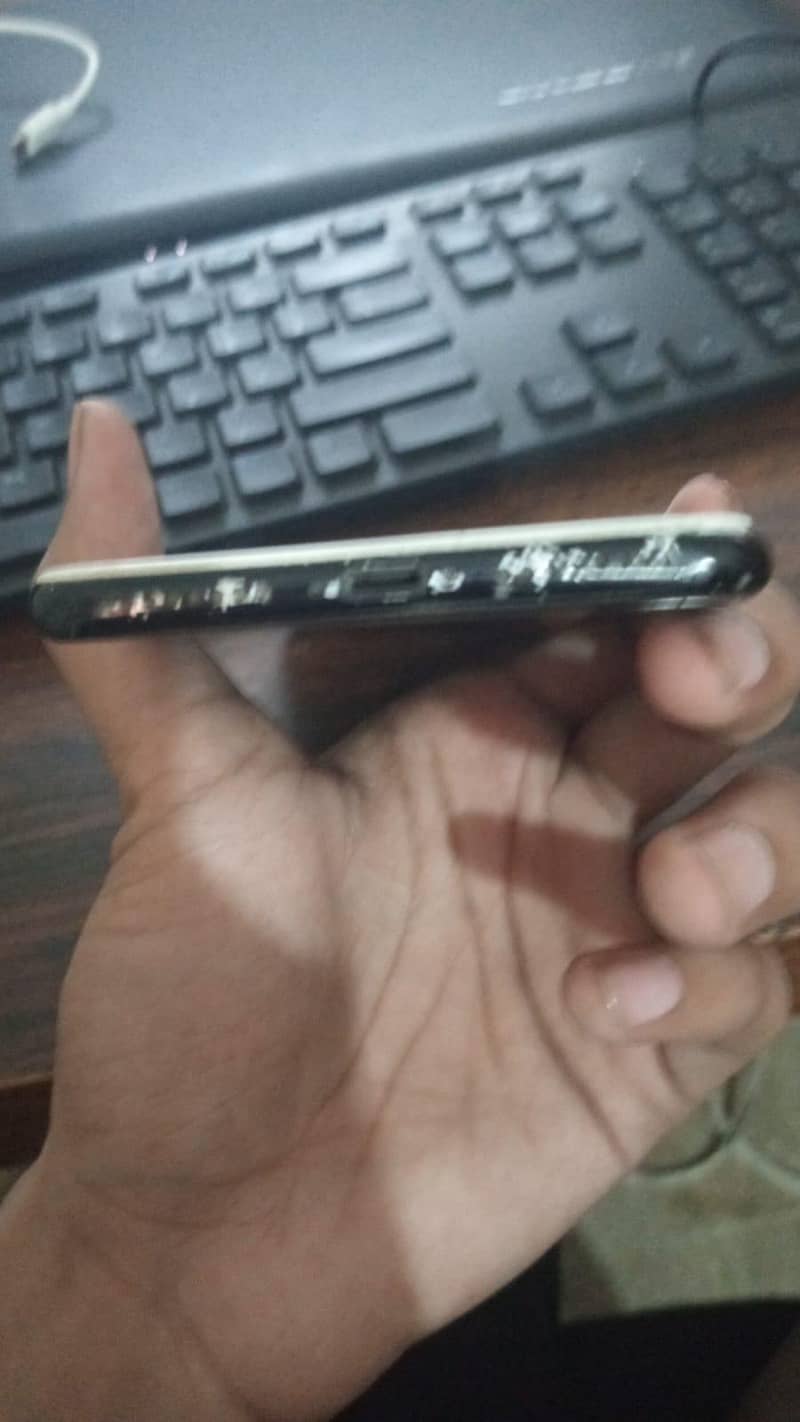 Apple iPhone 7 Plus 6