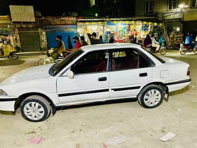 Toyota Corolla 1989 0.3. 4.7. 8.1<6<. 8:7_3/8