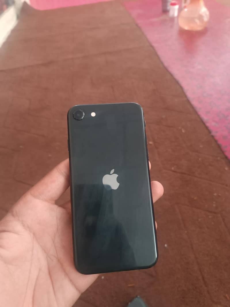 Apple iPhone SE 0