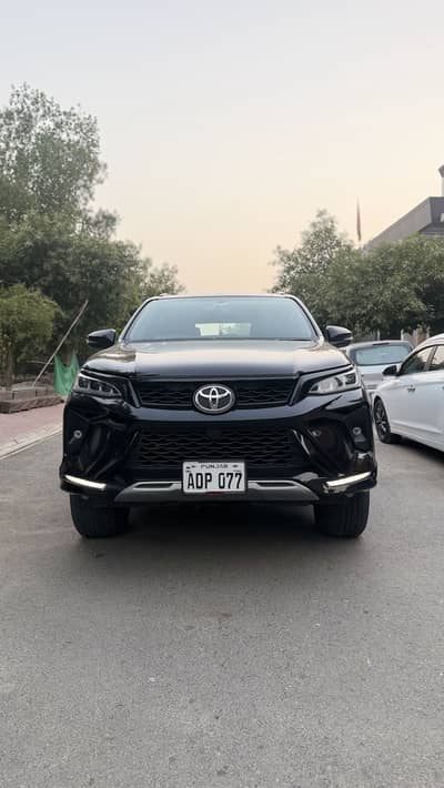 Toyota Fortuner Legender 2023