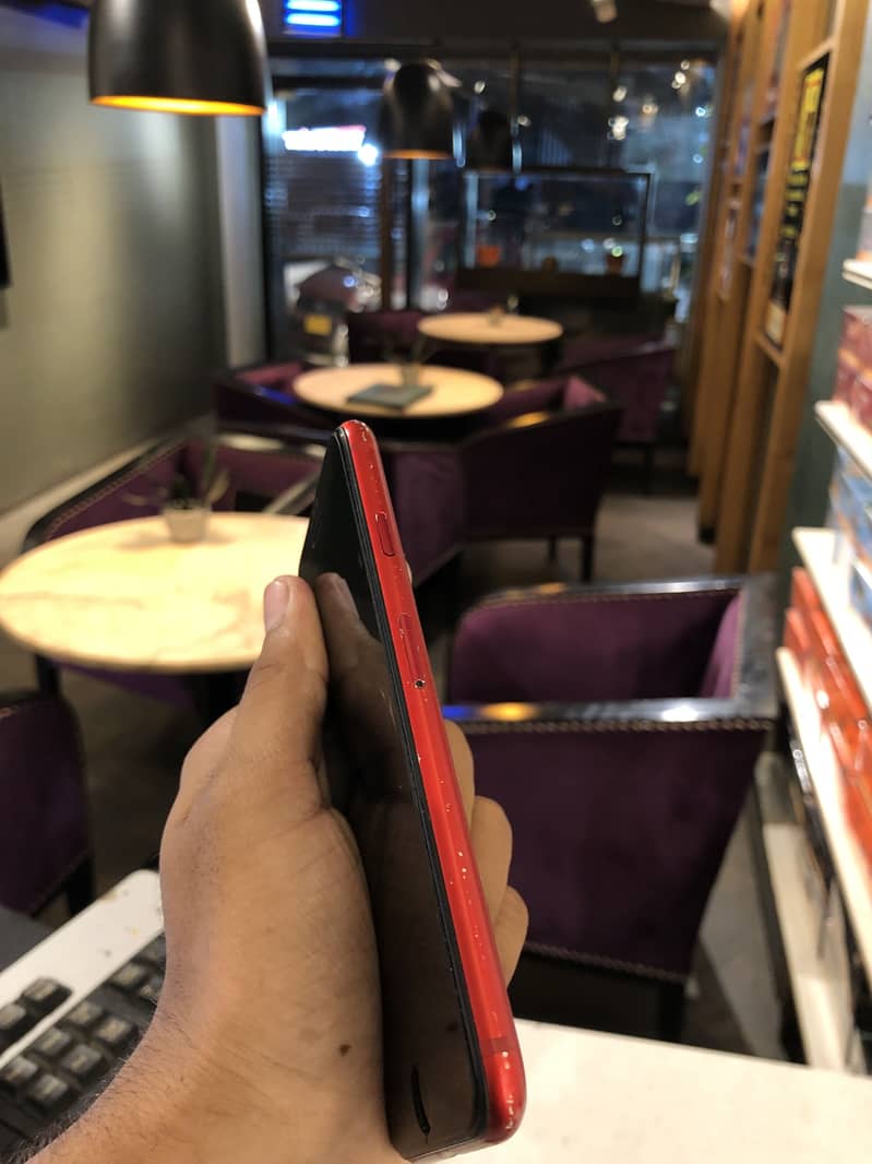 Apple iPhone 8 5