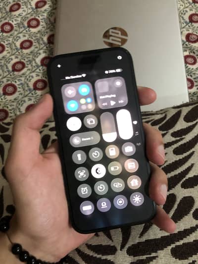 Apple iPhone 15