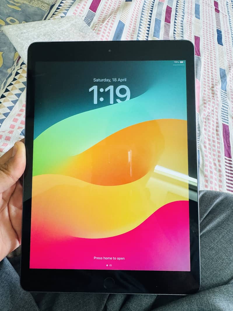 iPad 7th Generation 0